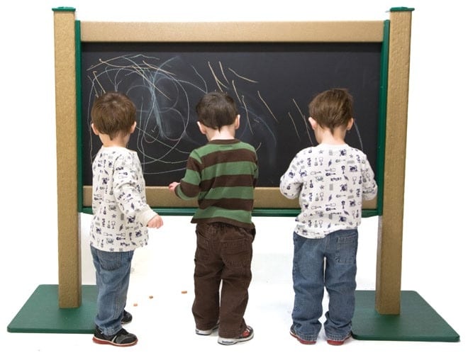 OUTDOOR MAGNETIC CHALKBOARD QUADRA INGROUND